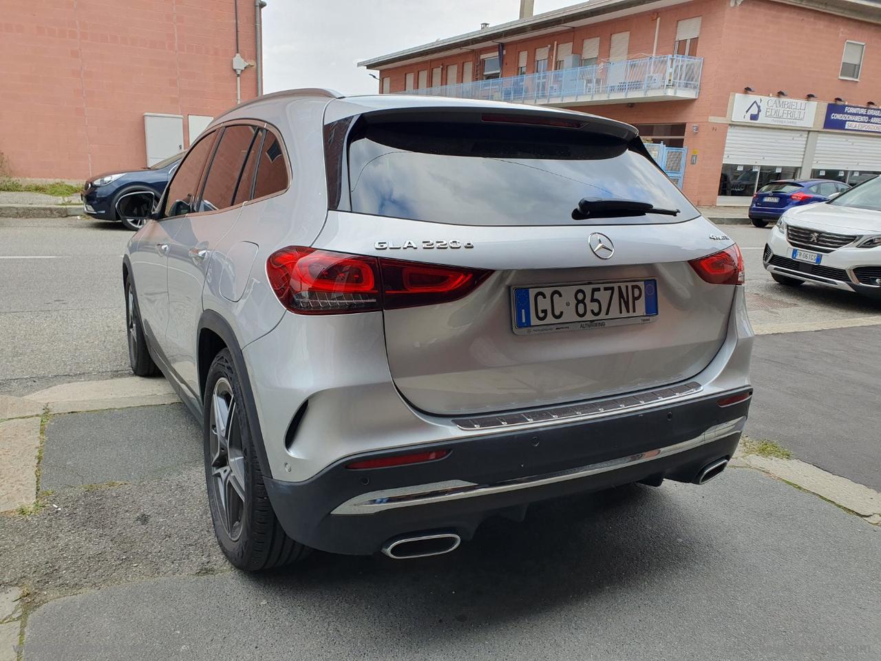 MERCEDES-BENZ GLA 220 d Automatic 4Matic Premium AMG