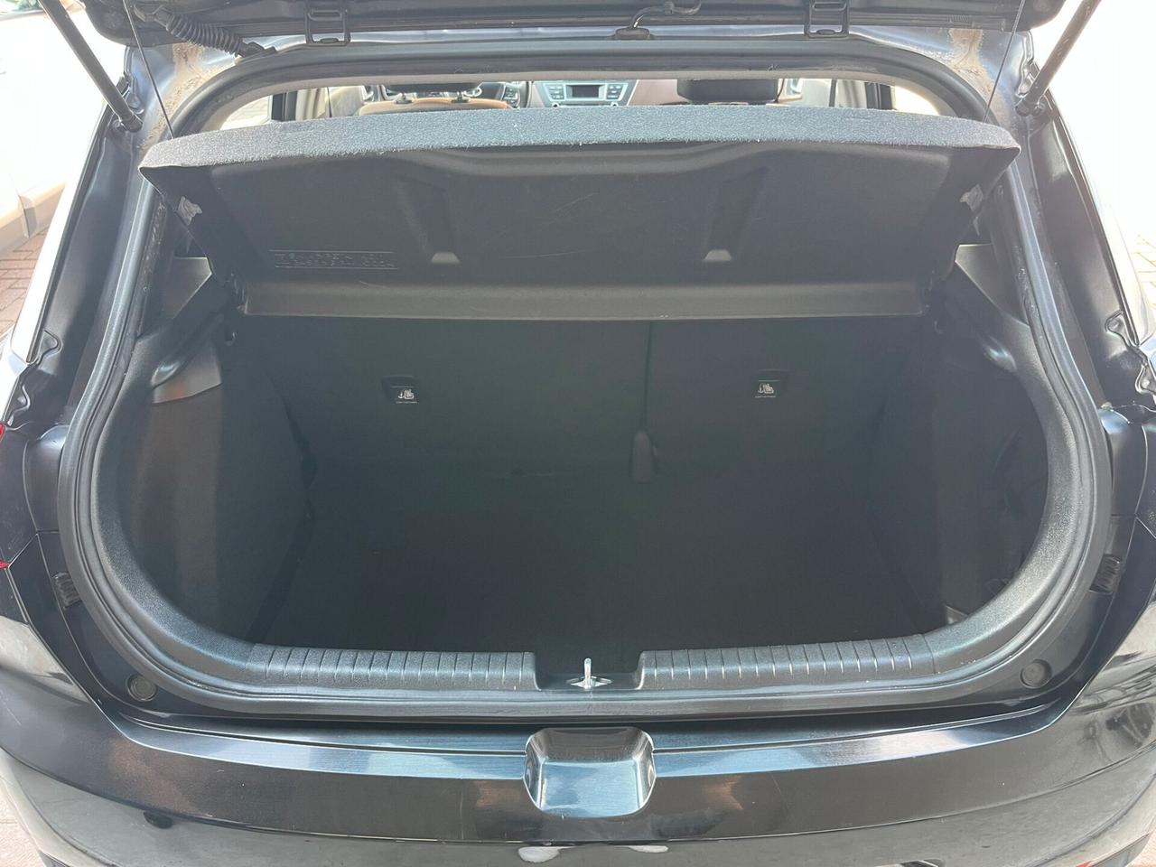 Hyundai i20 1.2 5 porte Blackline 84000km