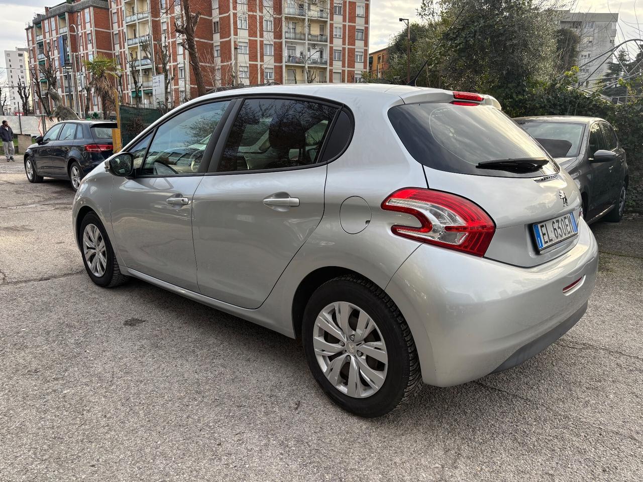 Peugeot 208 1.4 HDi 5 porte Active