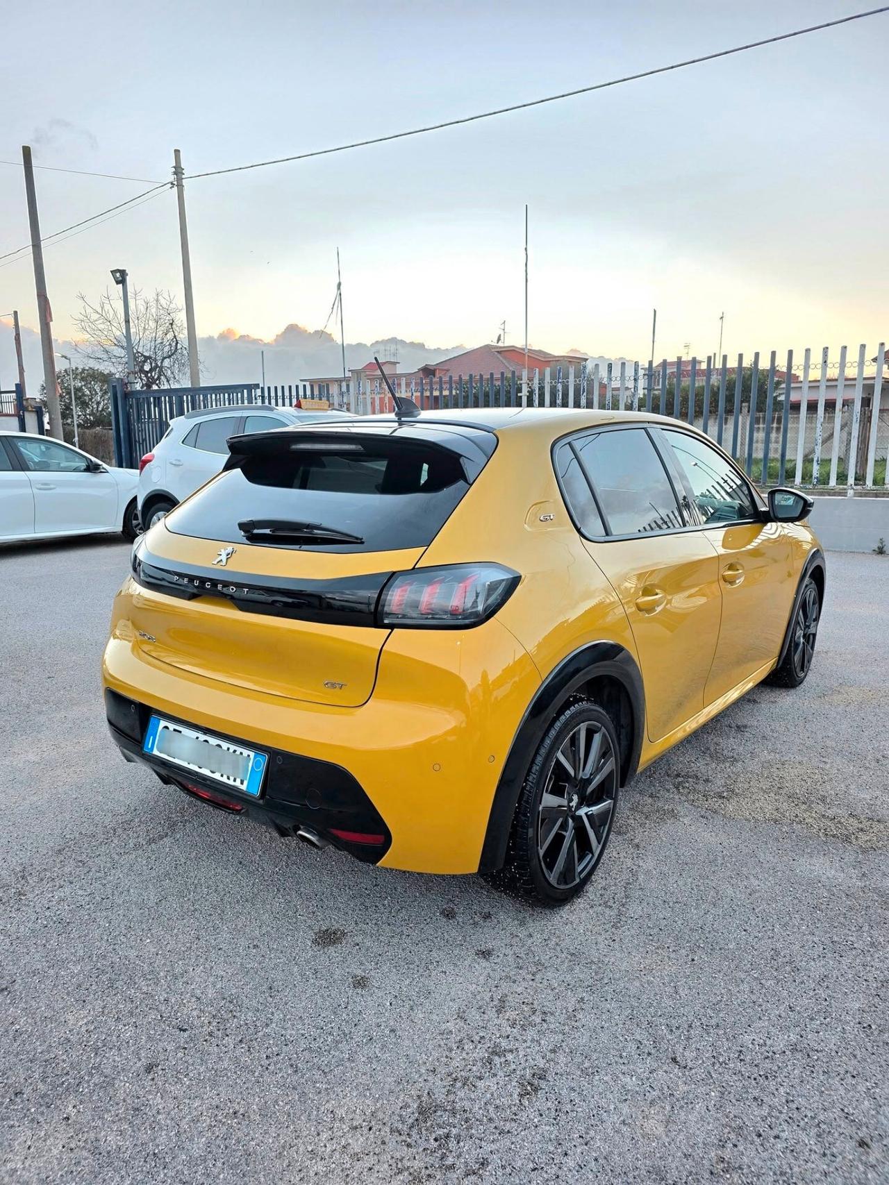 Peugeot 208 1.5 BlueHDi 102CV GT Pack con 64.000 Chilometri