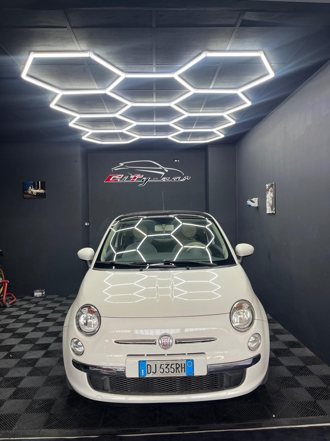 Fiat 500 1.4 Lounge – 100 CV: Piccola, Grintosa e Iconica