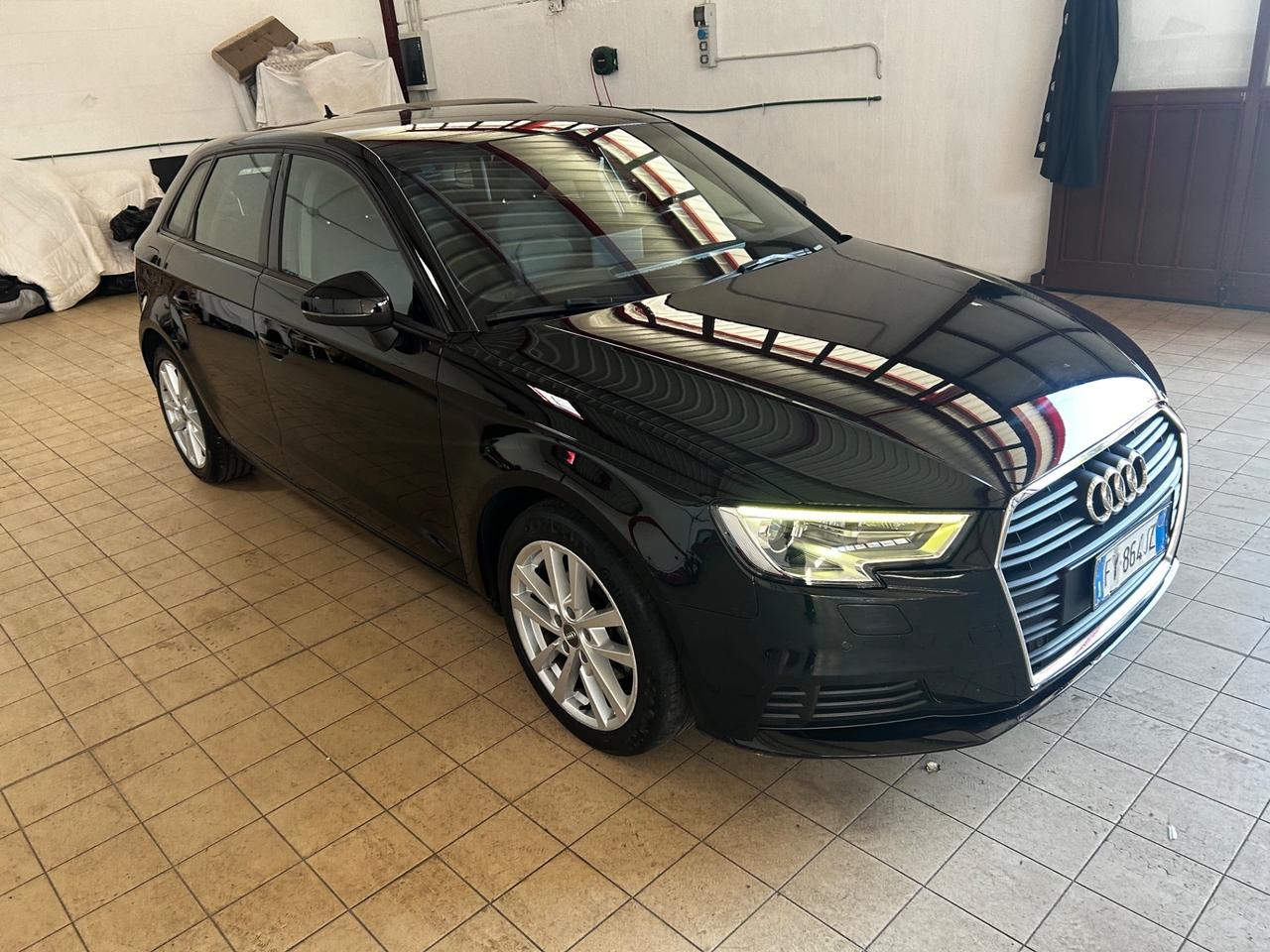 Audi A3 SPB 30 g-tron S tronic Business