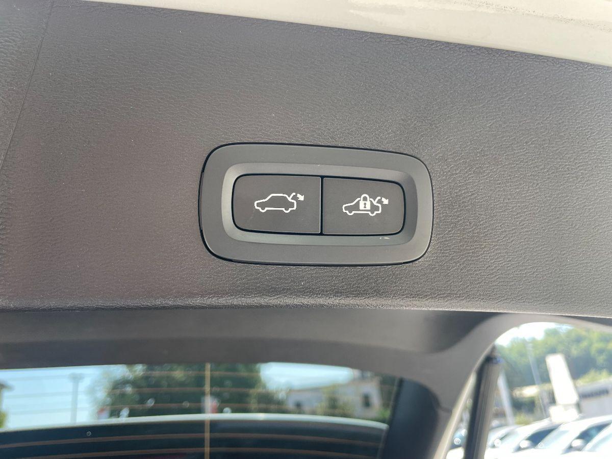 VOLVO - XC40 - T4 Recharge automatico Core