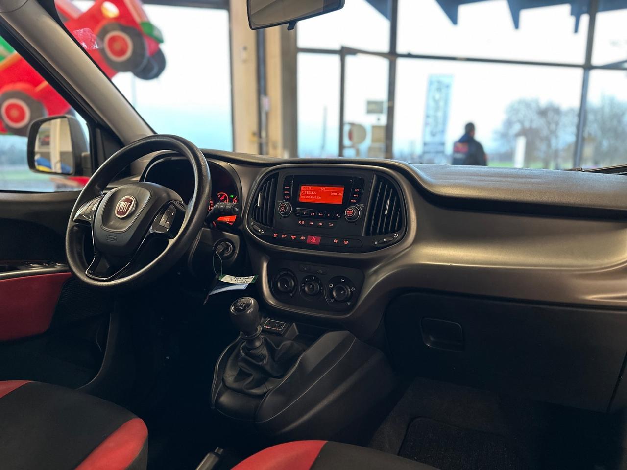 Fiat Doblò 1.6 MJT 7P 120CV Lounge 06/2017 Euro 6B