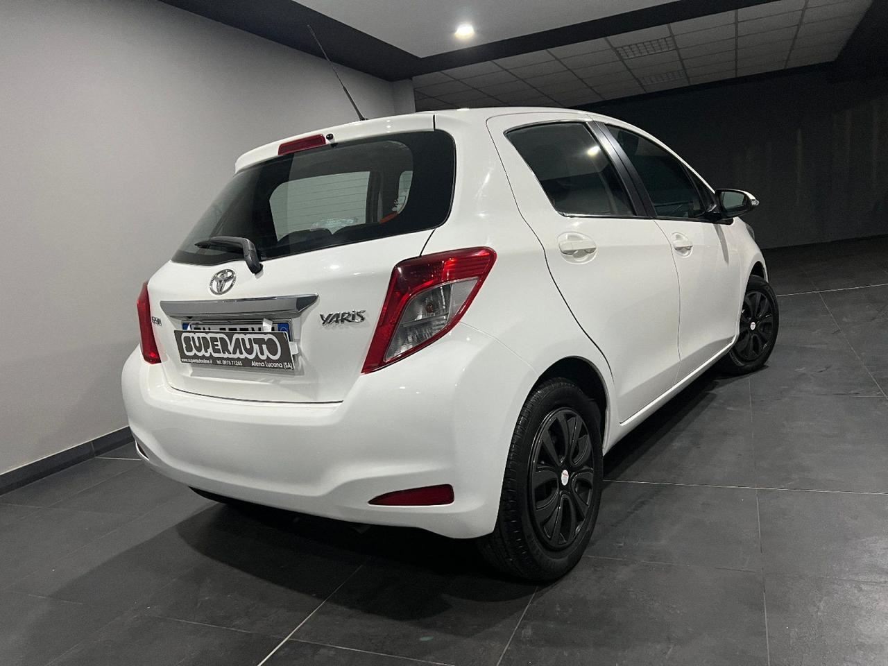 Toyota Yaris 1.0 5 porte Sol
