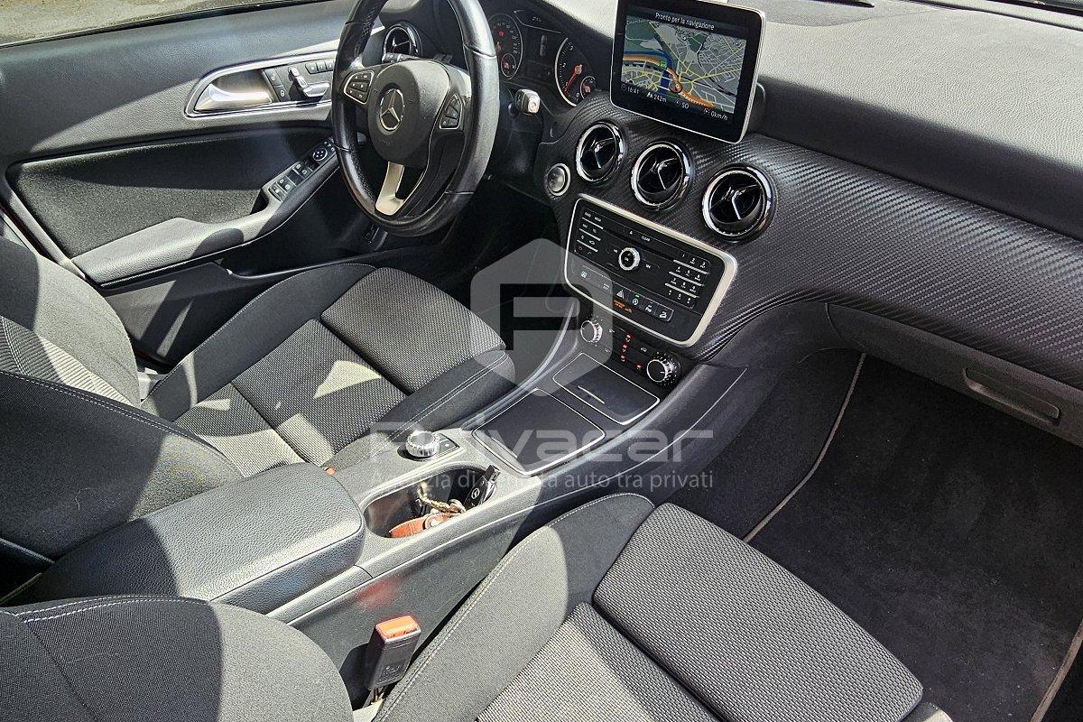 MERCEDES GLA 200 d Automatic 4Matic Premium