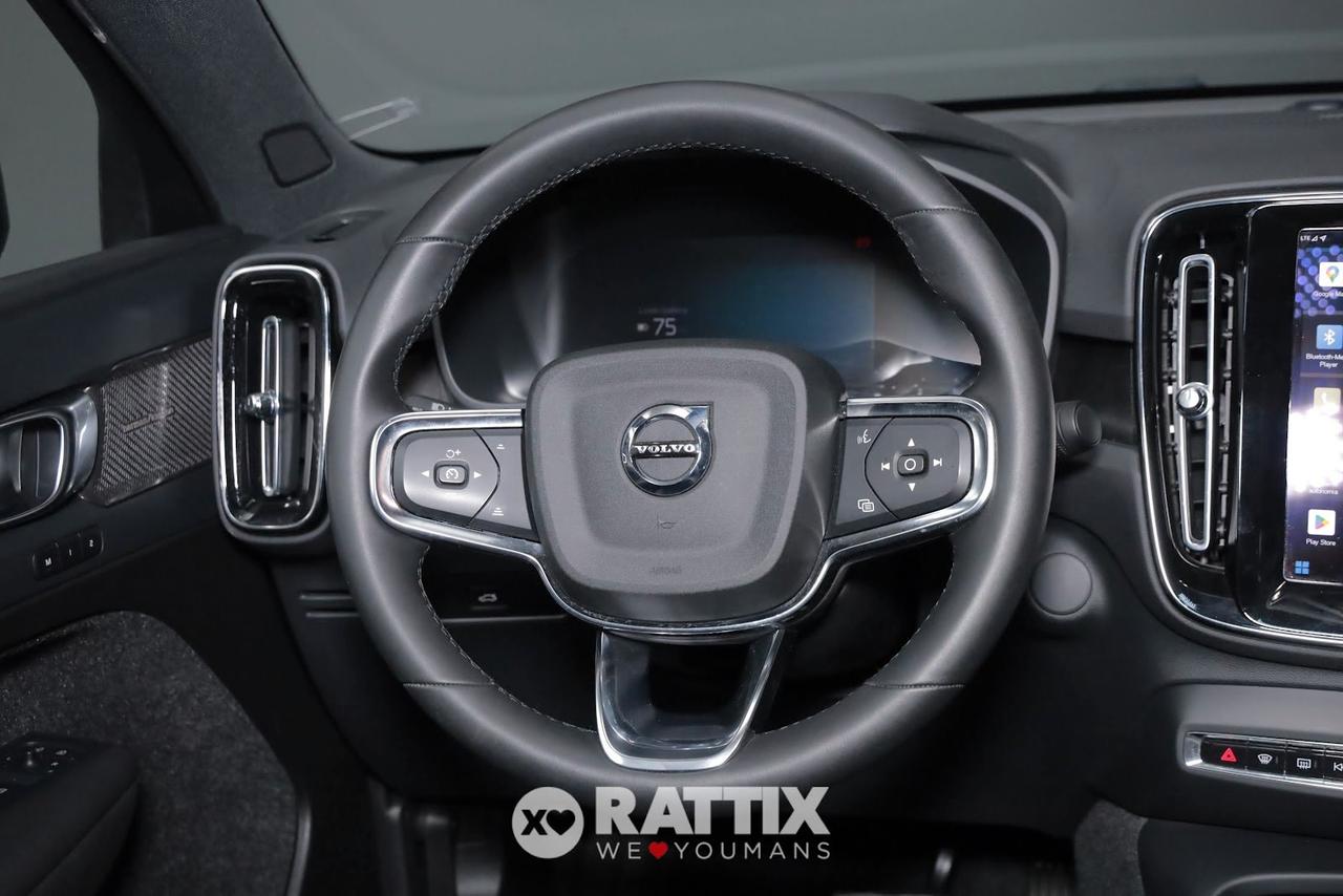 Volvo C40 motore elettrico Twin Motor Ultimate AWD + tetto panoramico