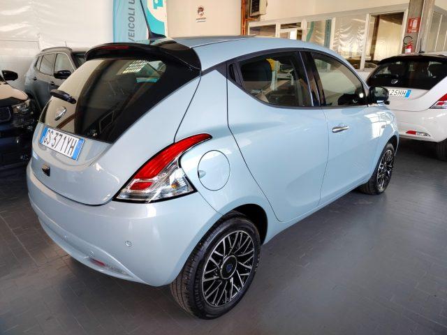 LANCIA Ypsilon 1.0 Hybrid Platino MY24 GPL PROMO