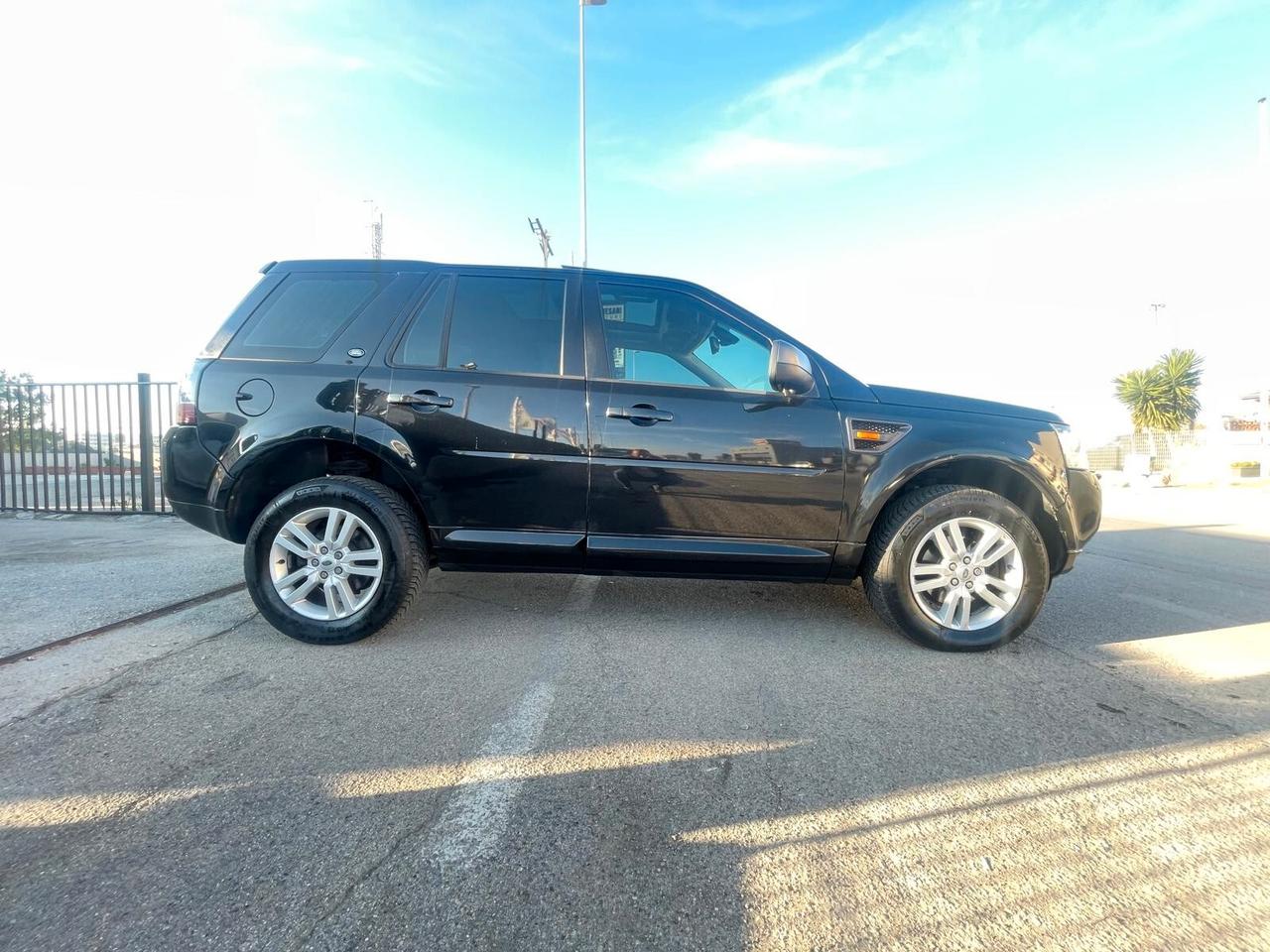 Land Rover Freelander 2.2 eD4 2WD S.W. SE
