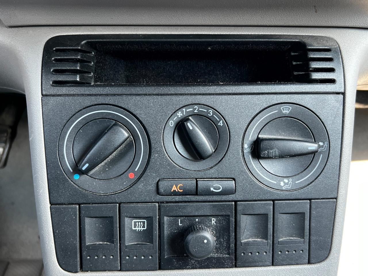 Volkswagen Lupo 1.0 cat Trendline Euro 4 adatta a neopatentati
