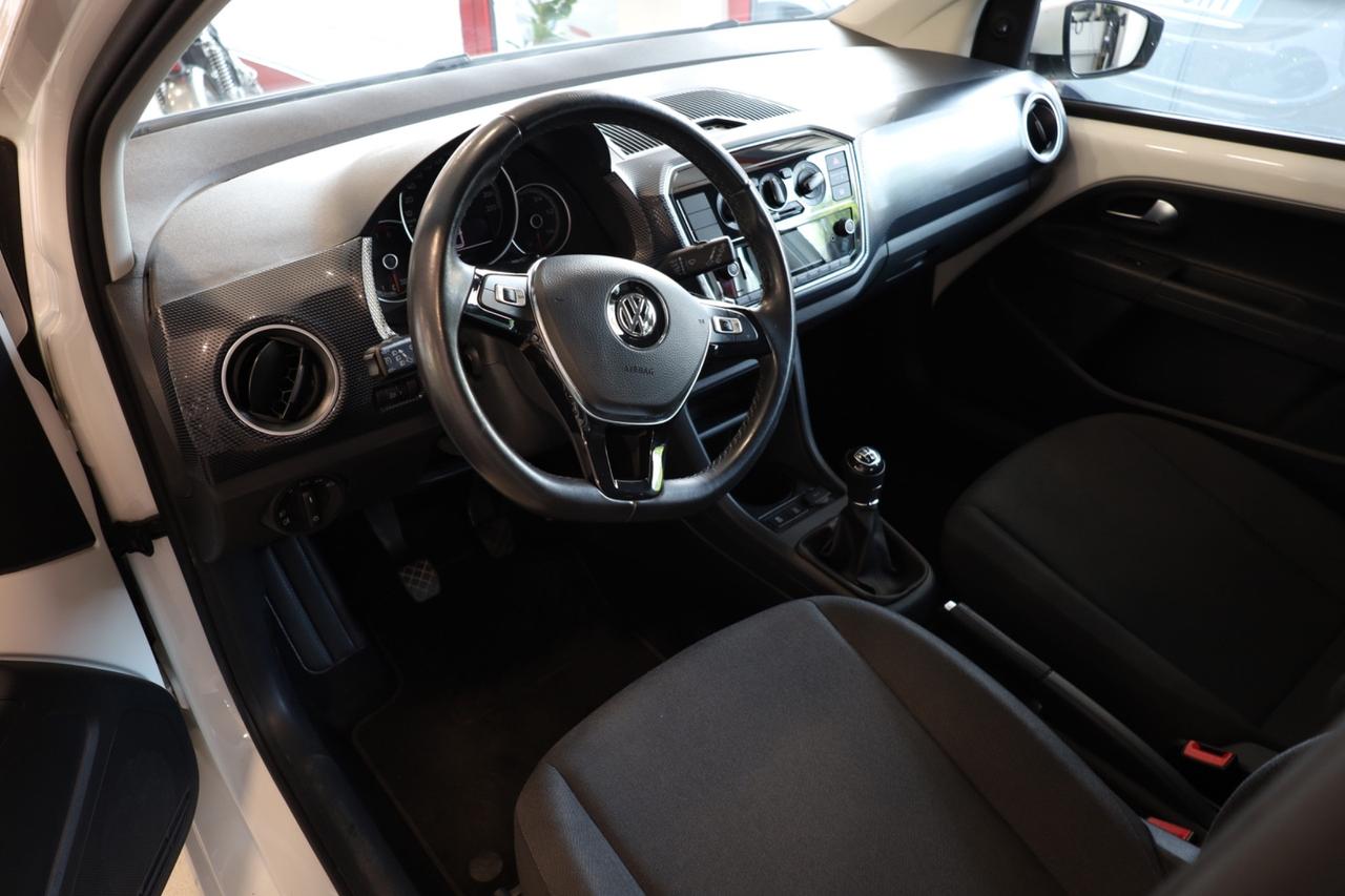 VOLKSWAGEN UP! 1.0 MOVE UP! km 15.000 NEOPATENTATI