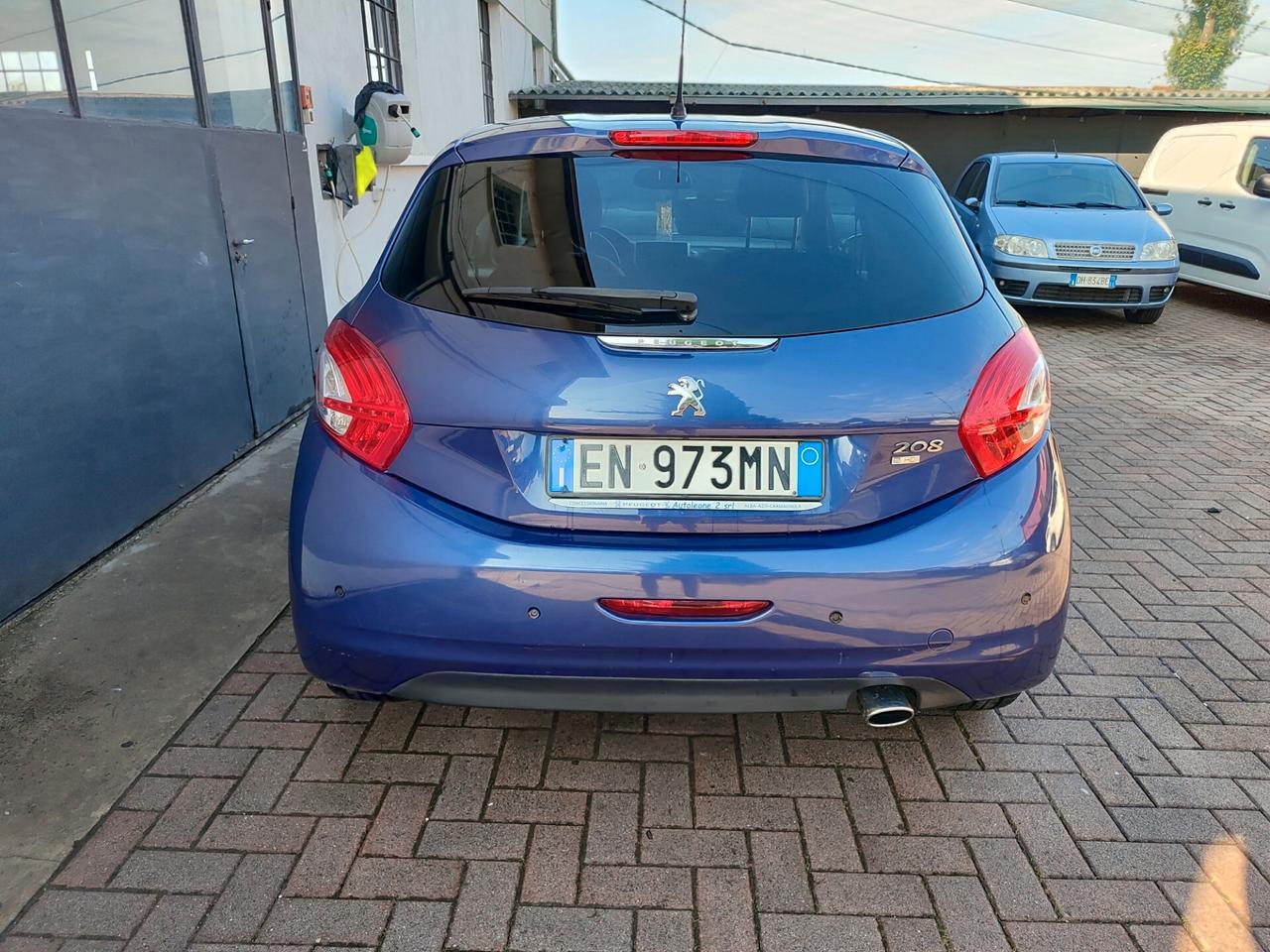 Peugeot 208 1.6 e-HDi 92 CV Stop&Start 3 porte Allure