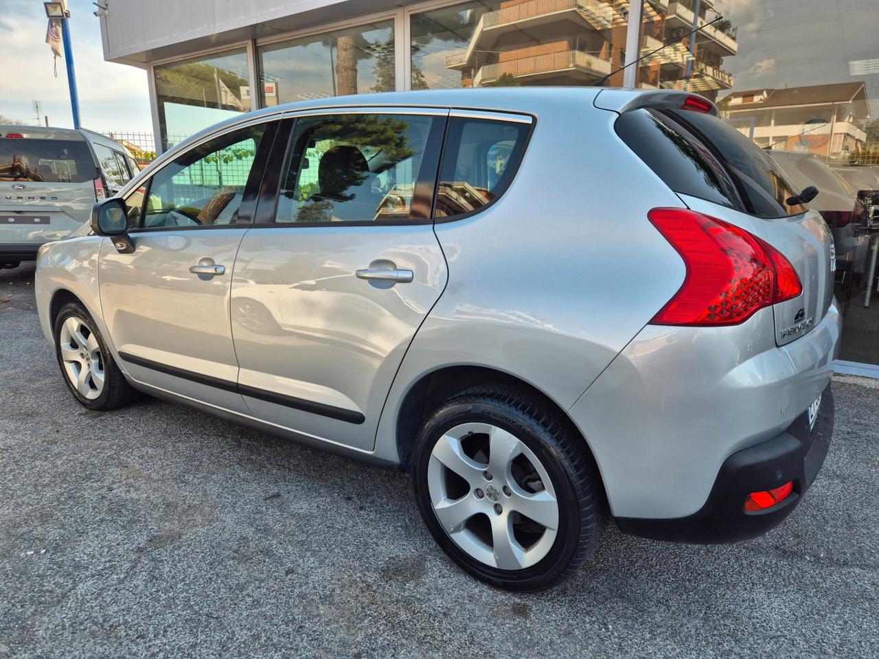 Peugeot 3008 1.6 HDi 115CV Active