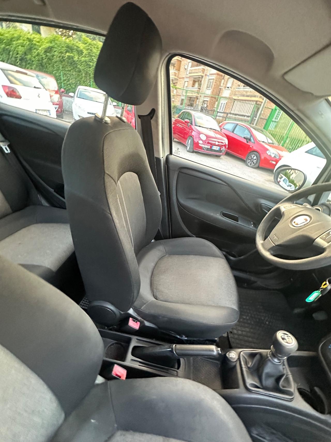 Fiat Punto 1.4 8V 5 porte Natural Power Lounge