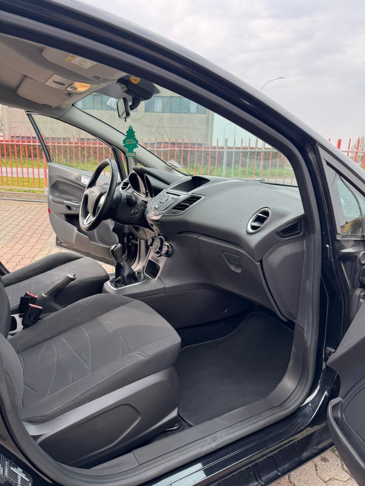 Ford Fiesta 1.0 80CV 5 porte Titanium