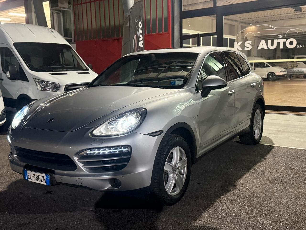 Porsche Cayenne 3.0 Diesel tiptronic 173000km