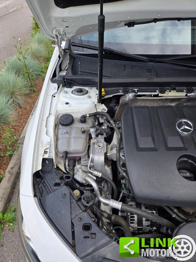 MERCEDES-BENZ A 180 d Automatic Premium AMG