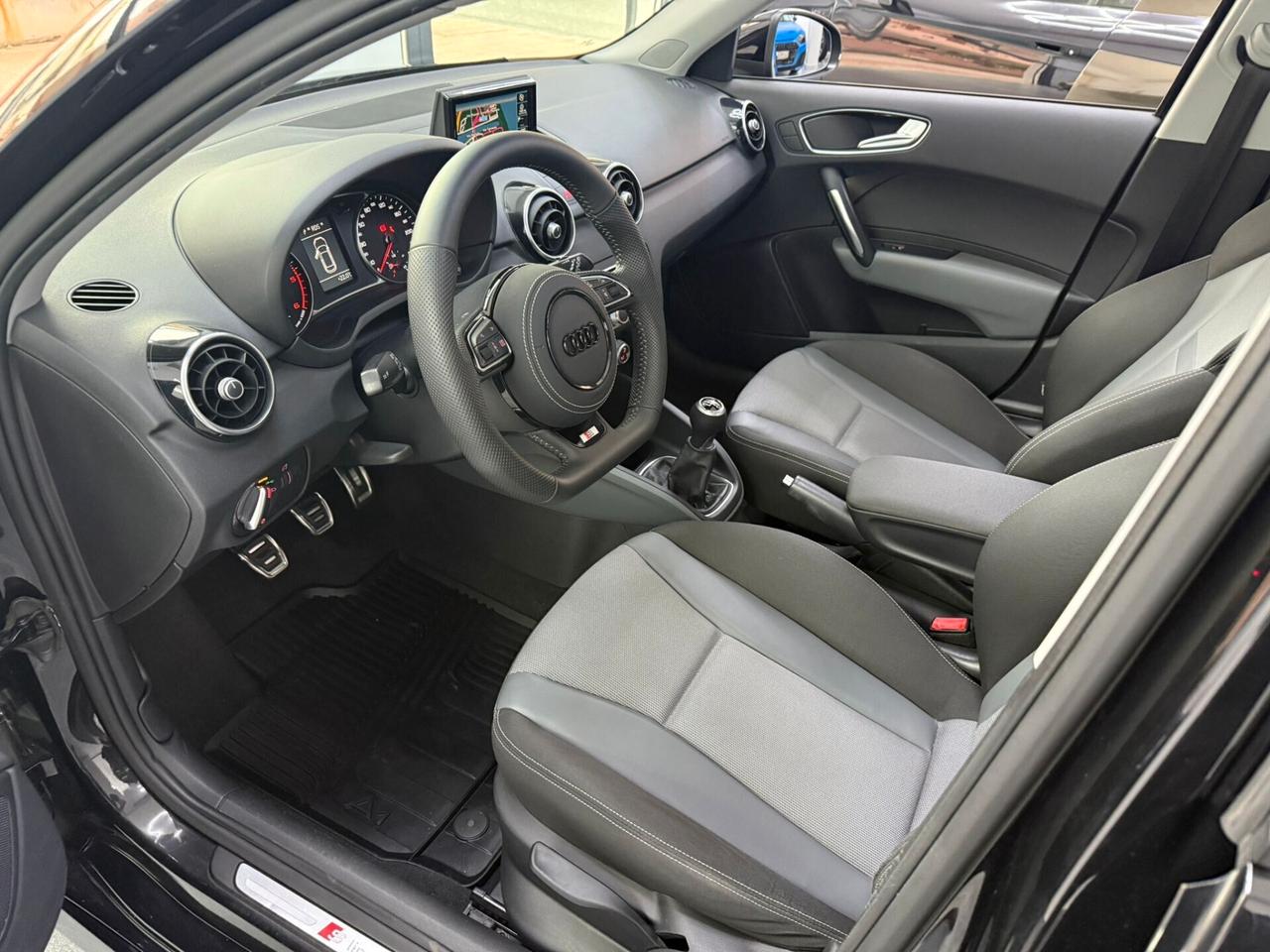 Audi A1 SPB 1.6 TDI 116 CV Sline Tetto Apribile