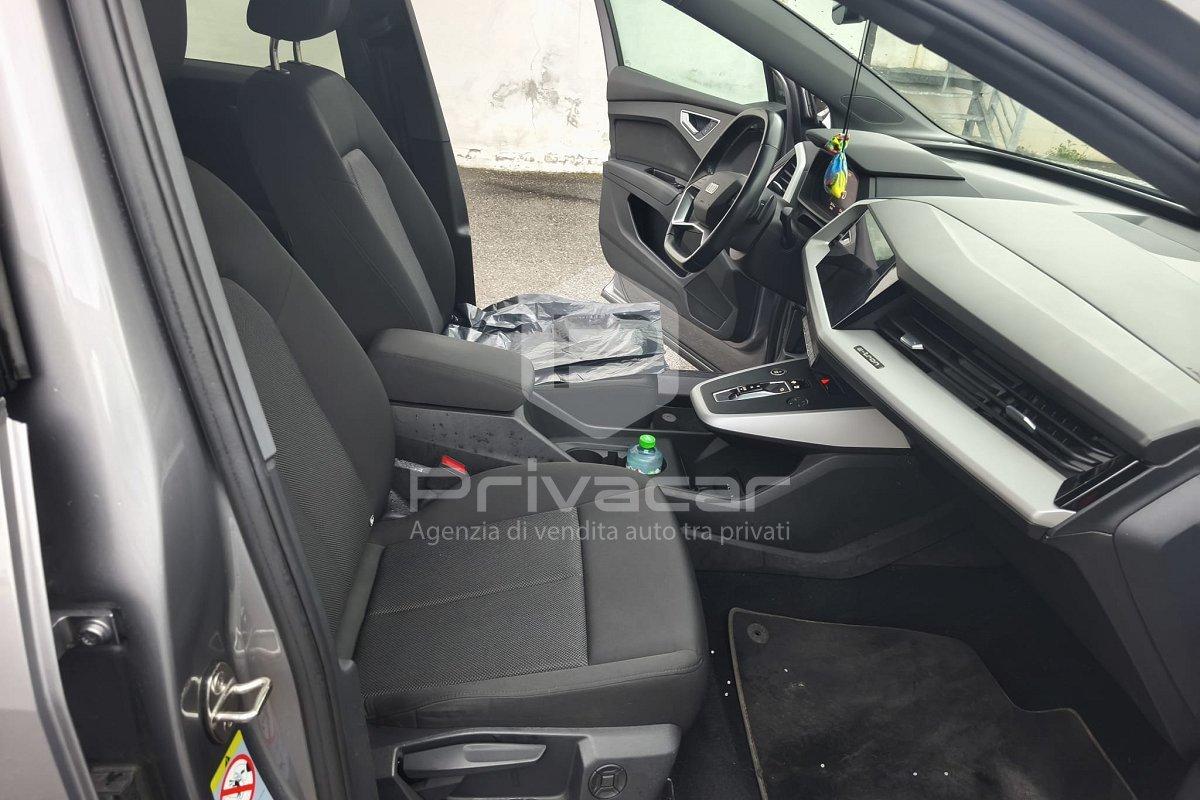 AUDI Q4 SPB 35 e-tron Business Advanced