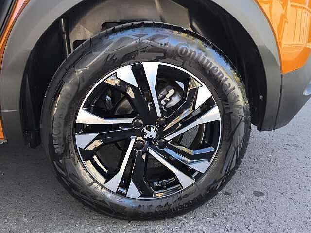 Peugeot 2008 PureTech 130 S&S EAT8 Allure