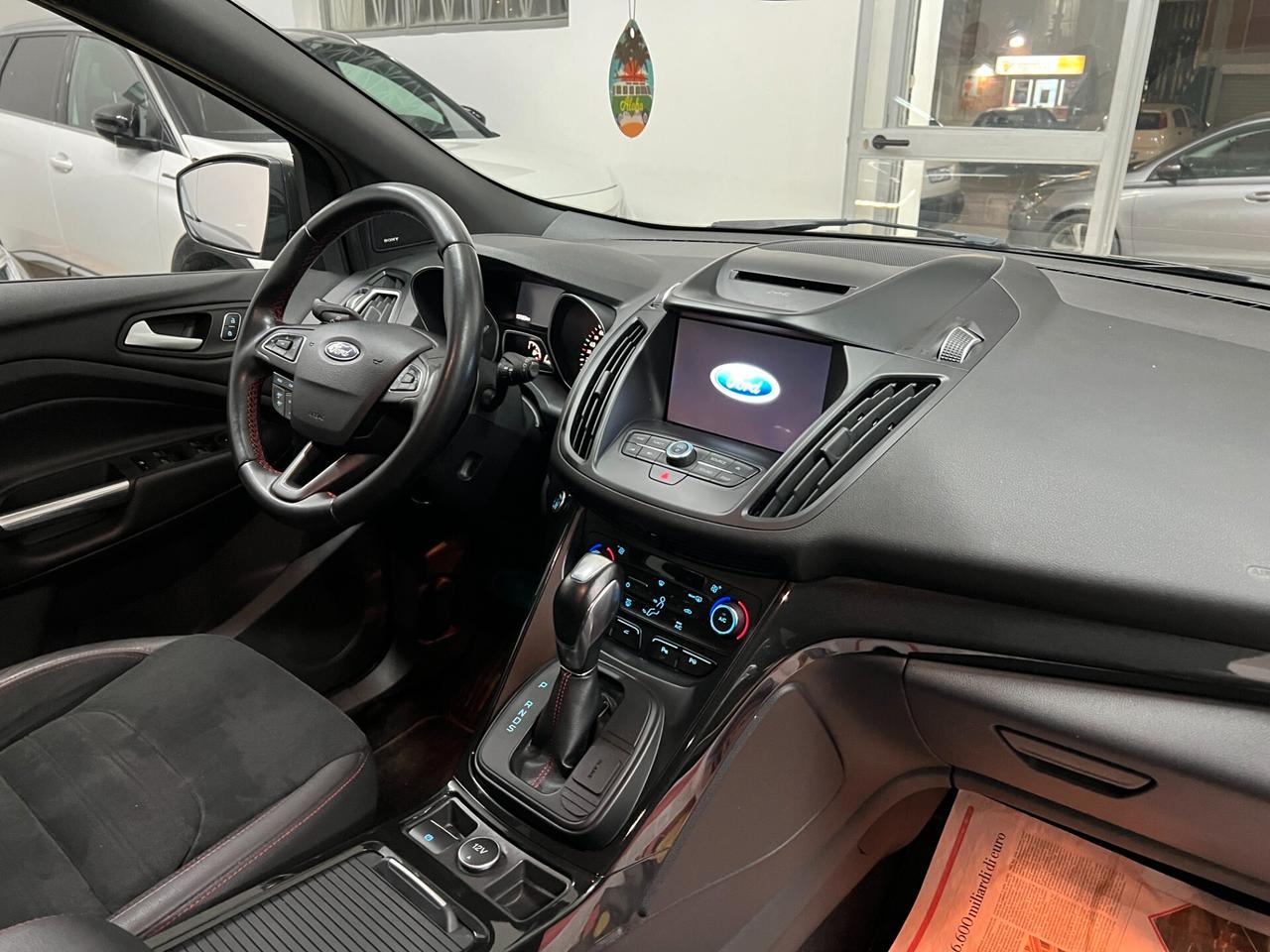 Ford Kuga 1.5 TDCI 120 CV S&S 2WD Powershift ST-Line