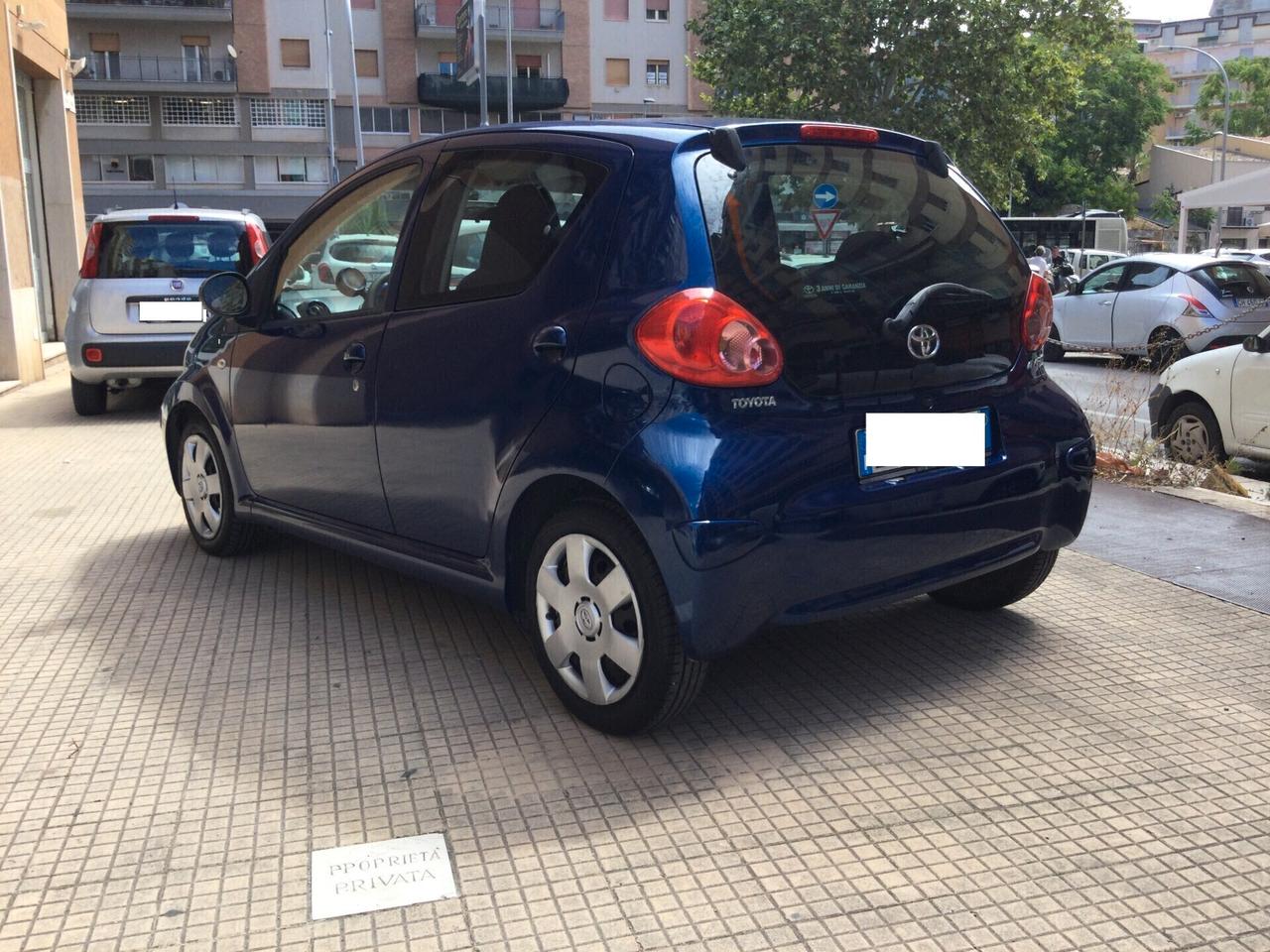 Toyota Aygo 1.0 12V VVT-i 5 porte Sol