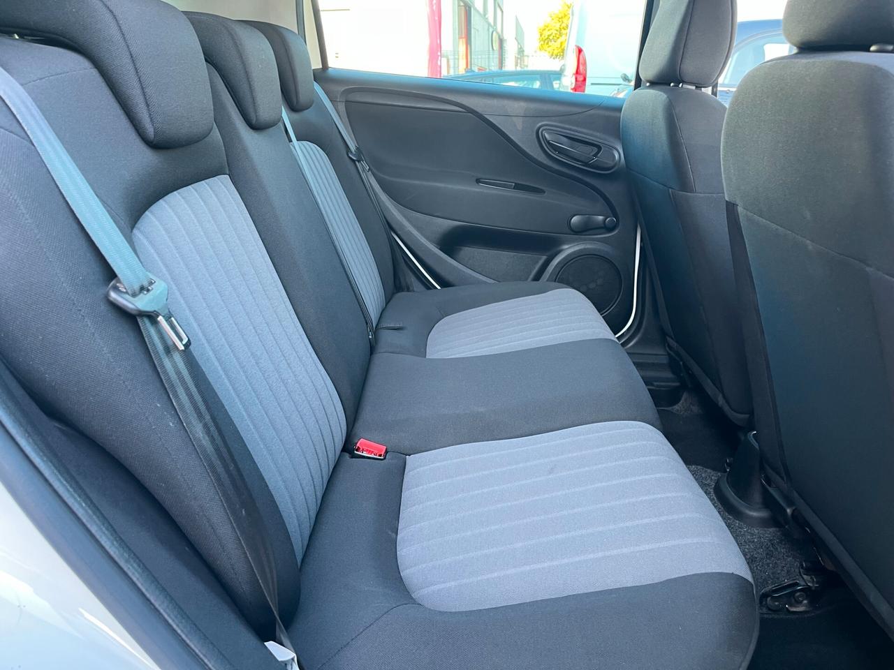 Fiat Punto 1.3 MJT II S&S 95 CV 5 porte Street