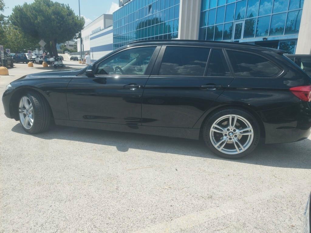 Bmw 320d xDrive Touring