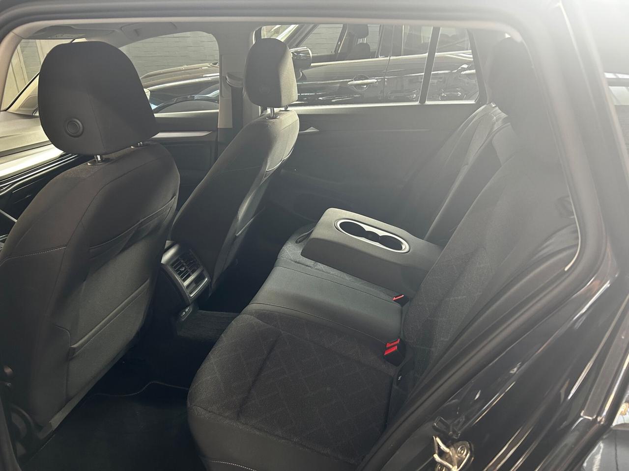 Volkswagen Golf Variant 2.0 TDI SCR DSG Life neopatentati