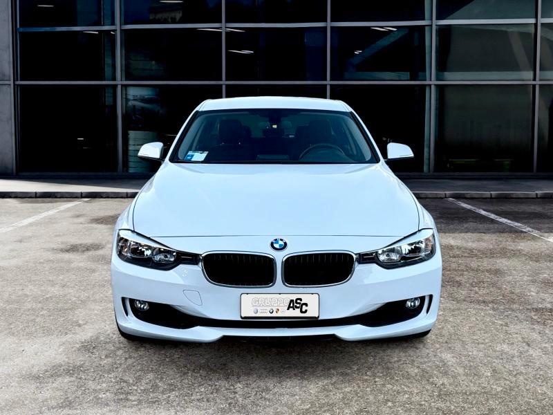BMW Serie 3 Berlina 2.0 DIESEL 116 CV ADATTA A NEOPATENTATI