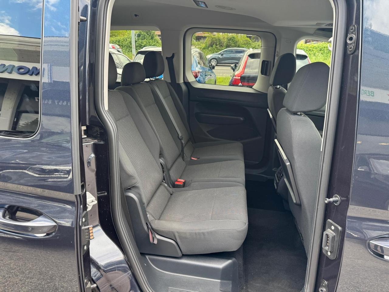 Volkswagen Caddy 2.0 TDI 102 CV Kombi Business