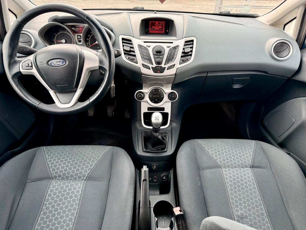 Ford Fiesta 1.4 5 porte Bz.- GPL Titanium