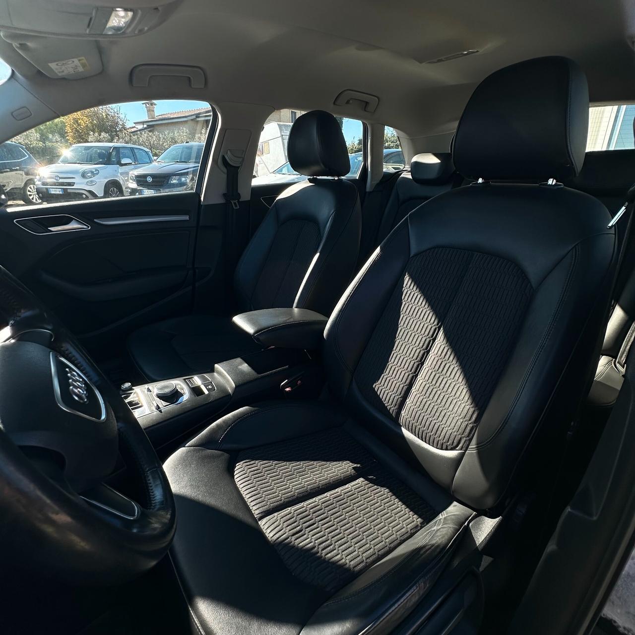 Audi A3 SPB 1.6 TDI clean diesel S tronic Attraction