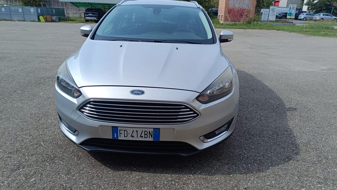 Ford Focus 1.5 TDCi 120 CV Start&Stop Powershift Titanium