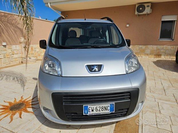 Peugeot Bipper Pegeout bipper 5 posti