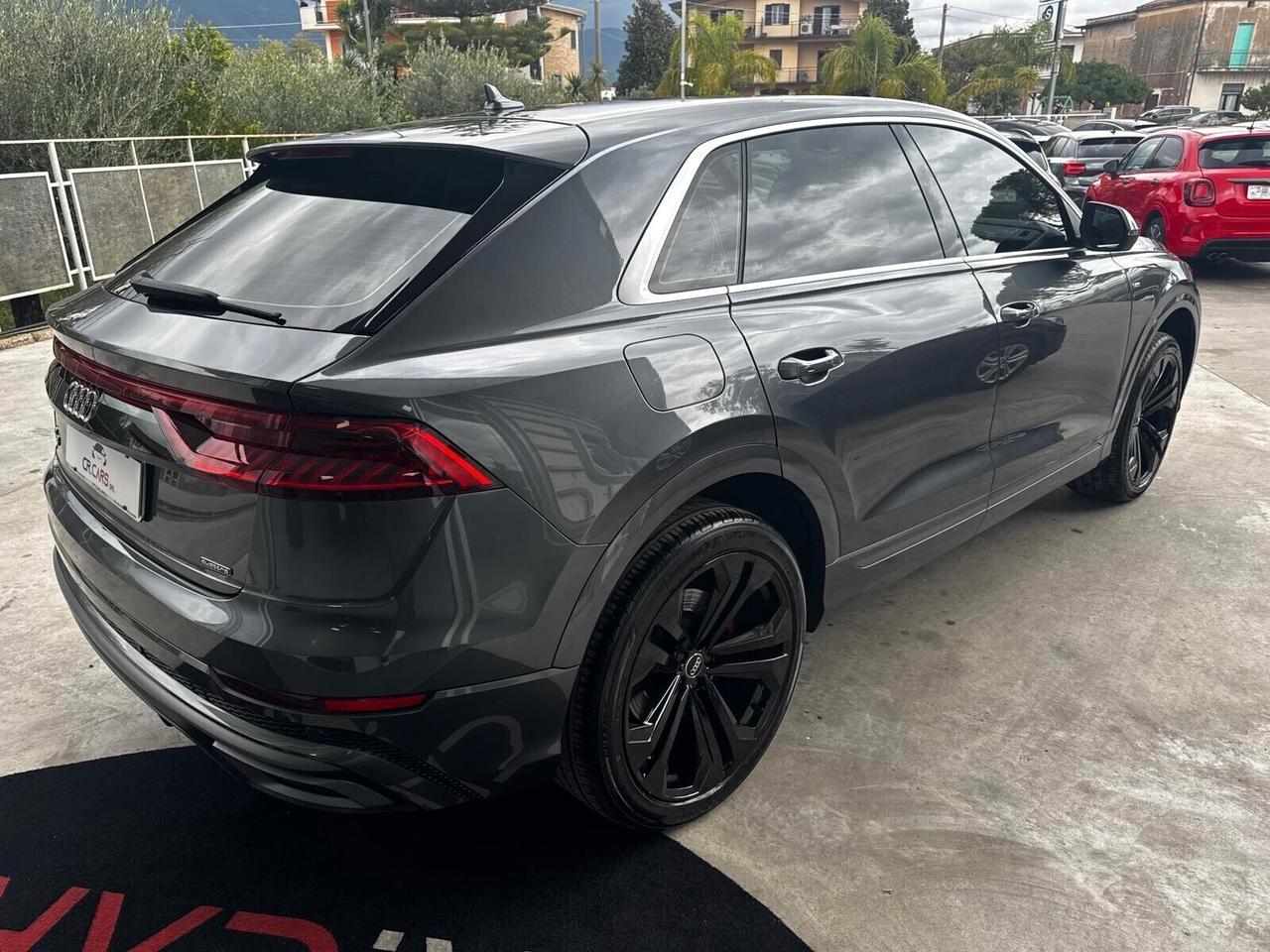 Audi Q8 50 TDI 286 CV quattro tiptronic Sport