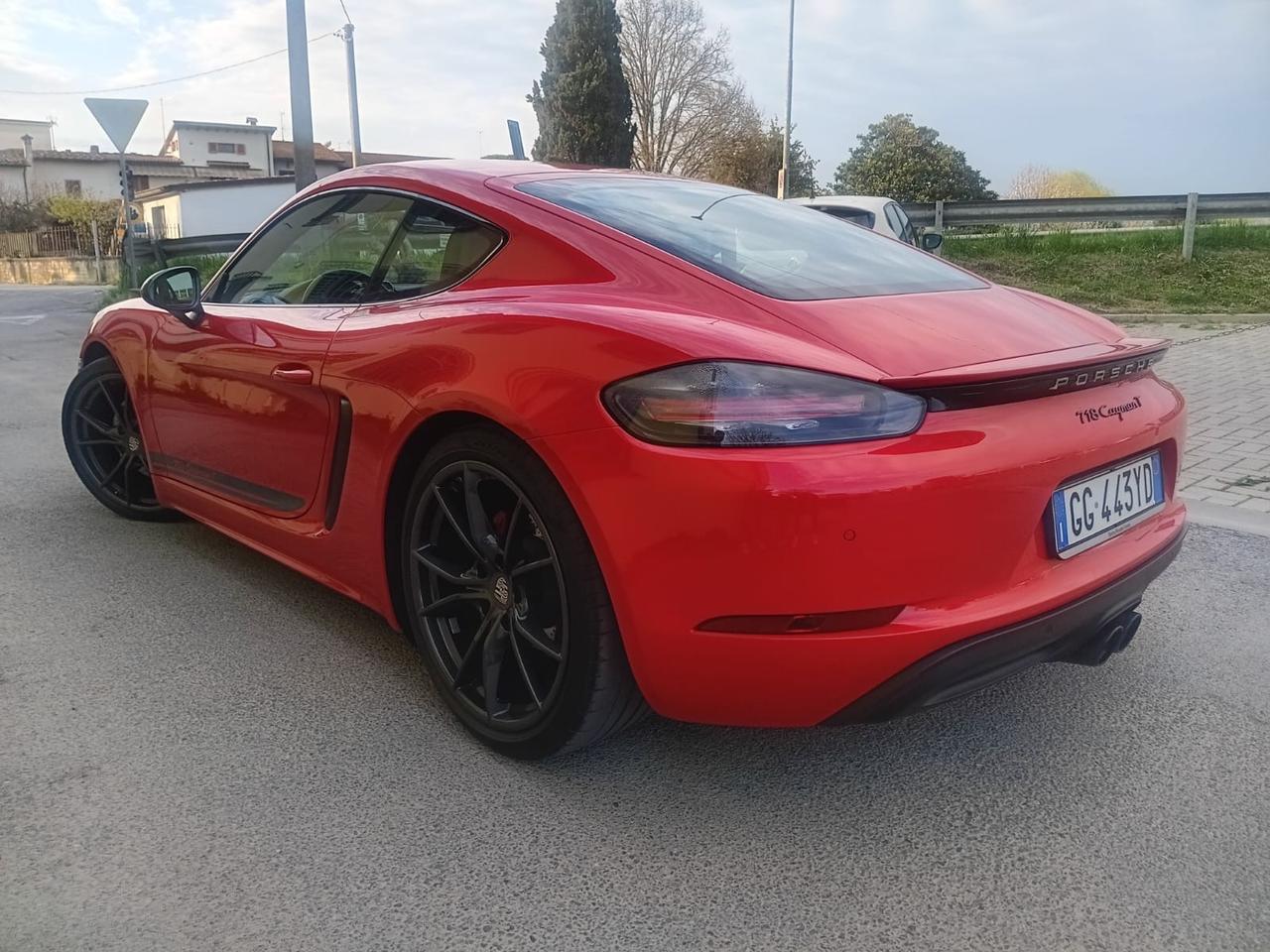 Porsche 718 Spyder Cayman 2.0 T