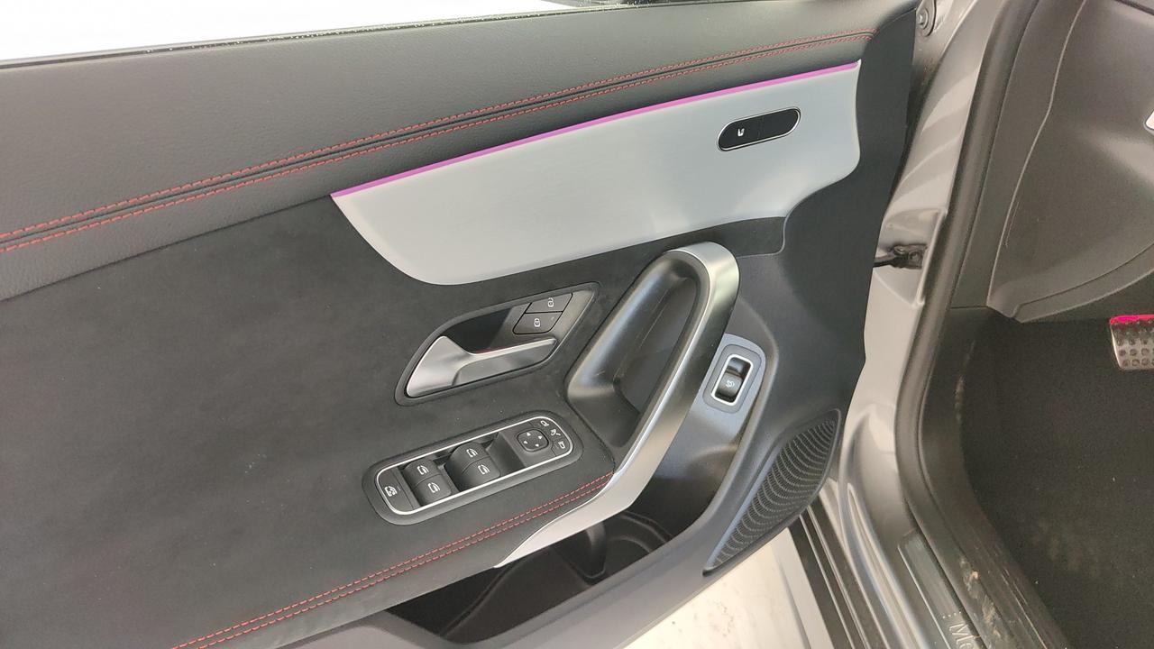 Mercedes-Benz CLA Coupe 200 d AMG Line Advanced Plus auto