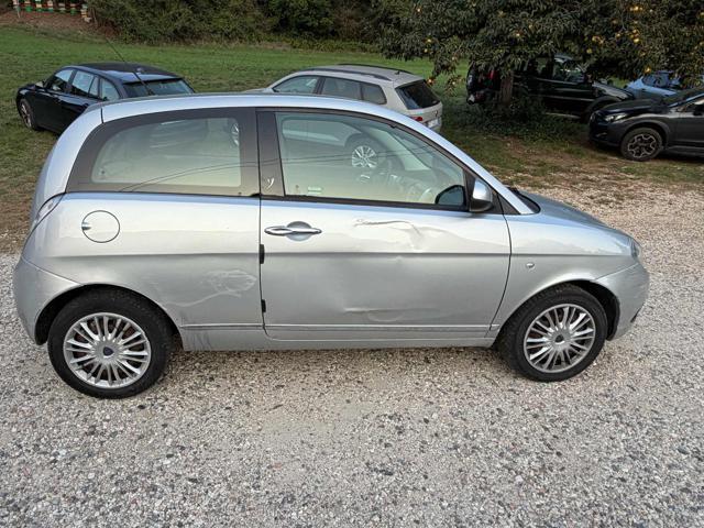 LANCIA Ypsilon 1.2 Versus senza nessun lavoro da fare