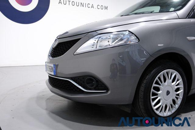 LANCIA Ypsilon 1.2 69 CV 5 PORTE GPL ECOCHIC SILVER NEOPATENTATI