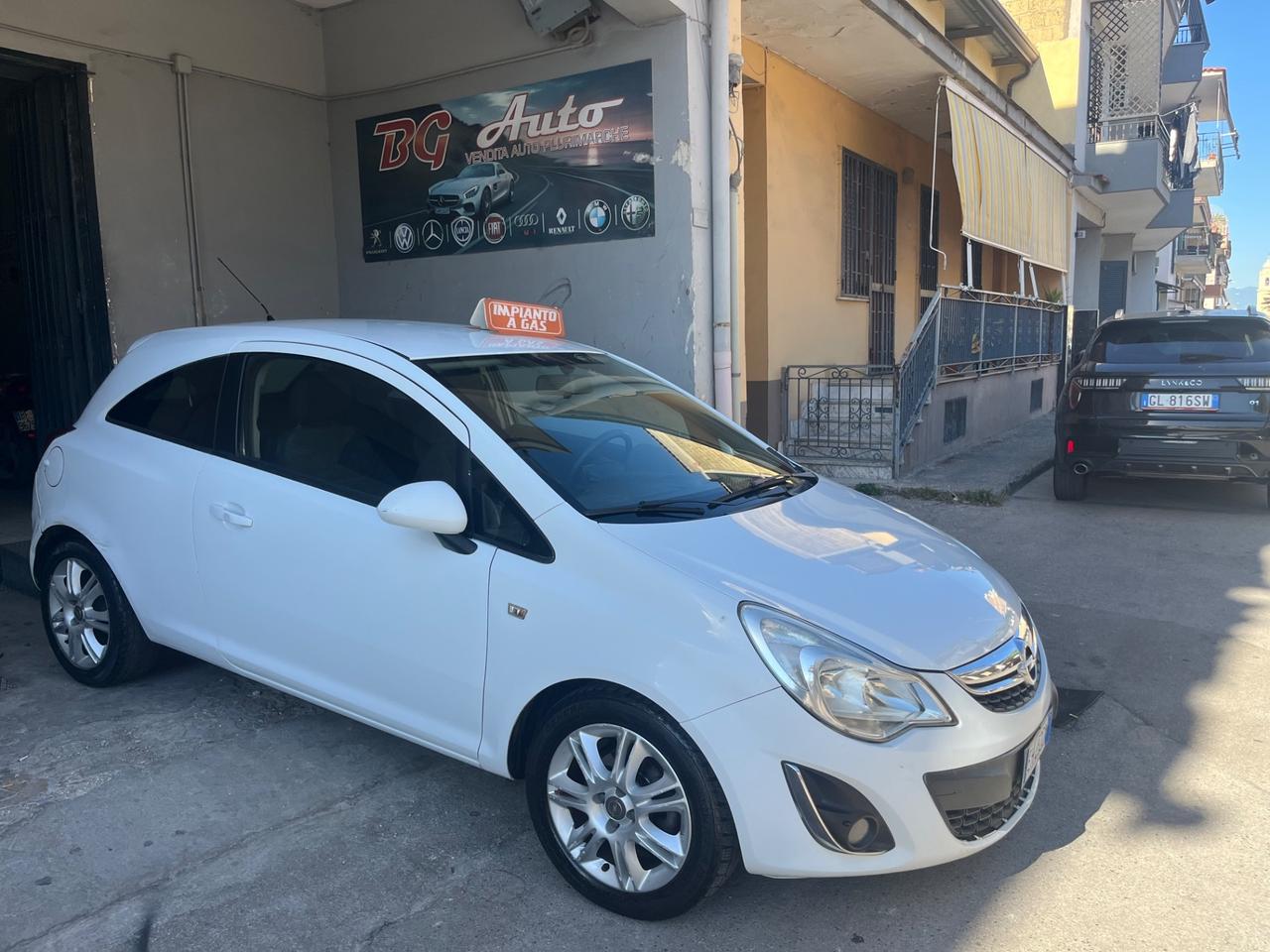 Opel Corsa 1.2 85CV 3 porte GPL-TECH 2011