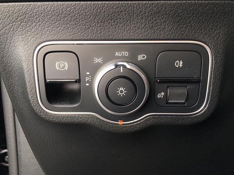 Mercedes-Benz Classe B B 200 d Automatic AMG Line Advanced Plus PARI AL NUOVO