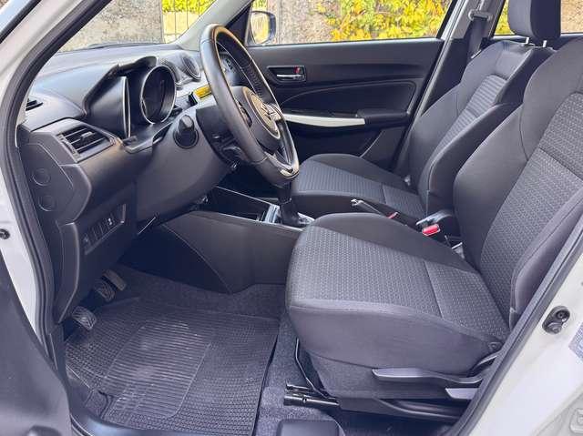 Suzuki Swift 1.2 4wd AllGrip* Navi* AppCar*AndroidAuto*