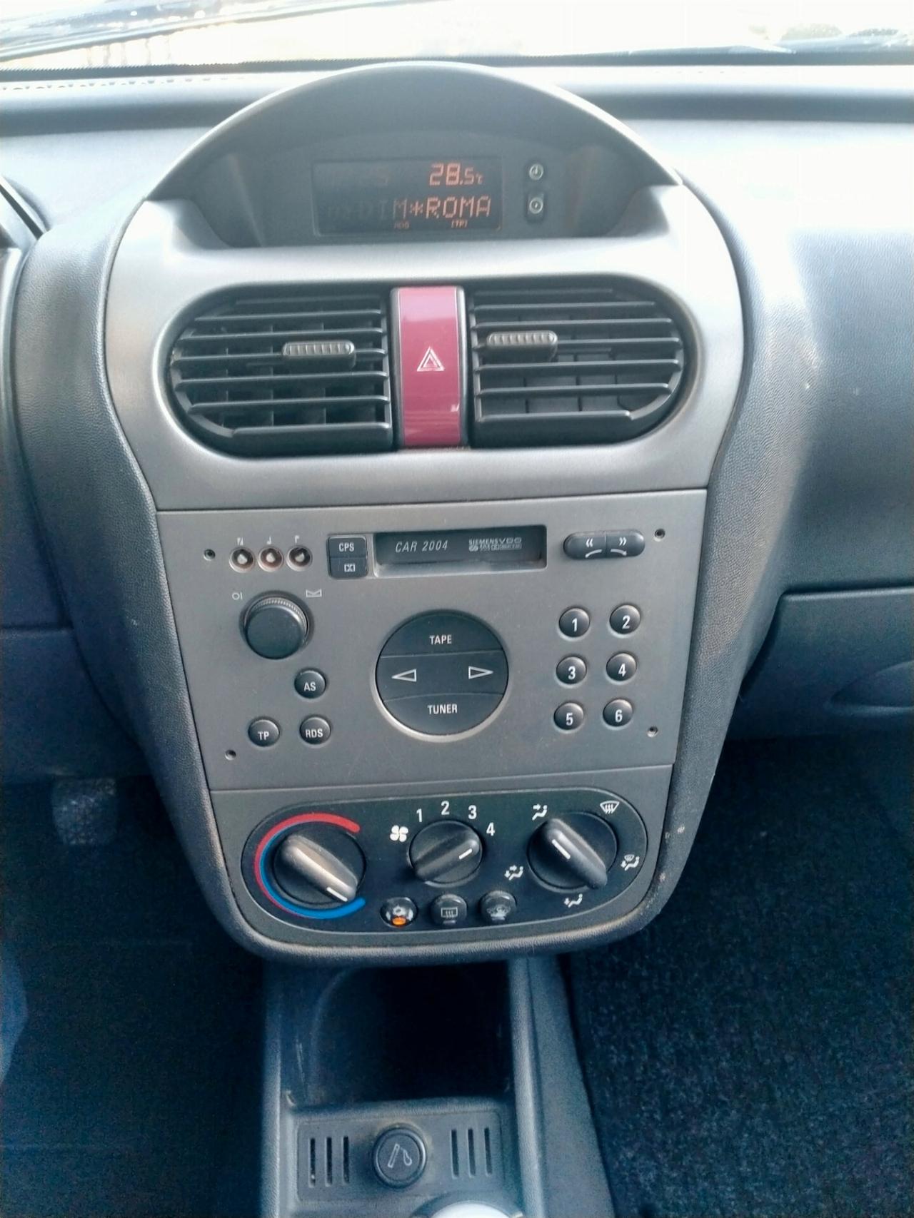 Opel Corsa 1.0i 12V cat 3 porte Club EURO4! CLIMA - VETRI ELETTRICI -CHIUSURA CENTRALIZZATA