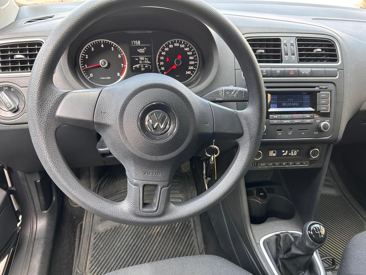 Volkswagen Polo Anno 2013 1.2 Benzina 100.000 KM