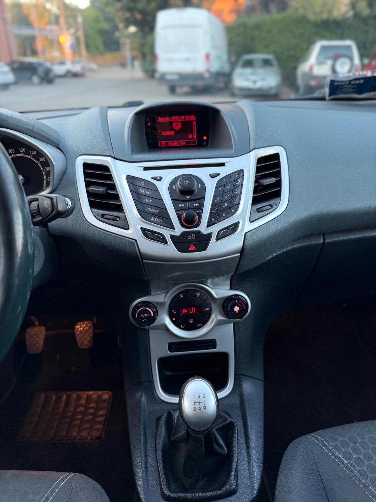 Ford Fiesta 1.4 TDCi 5p. Titanium