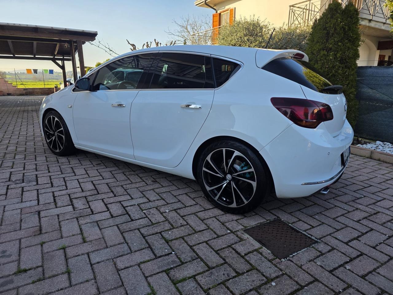 Opel Astra 1.4 Turbo 140CV 5 porte GPL Tech Cosmo
