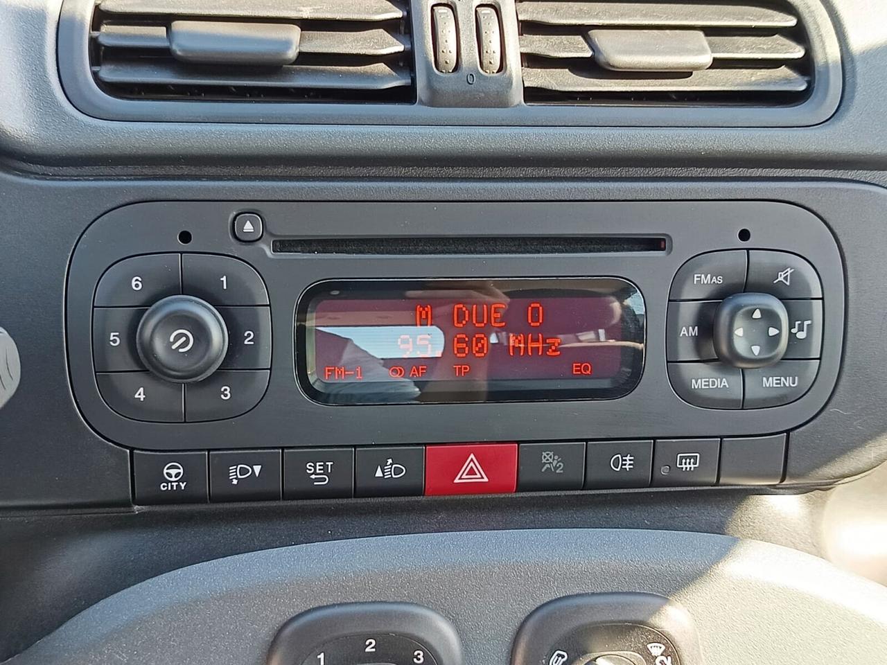 Fiat Panda 2017 - 1.2 benzina ok neop. Lb automobili