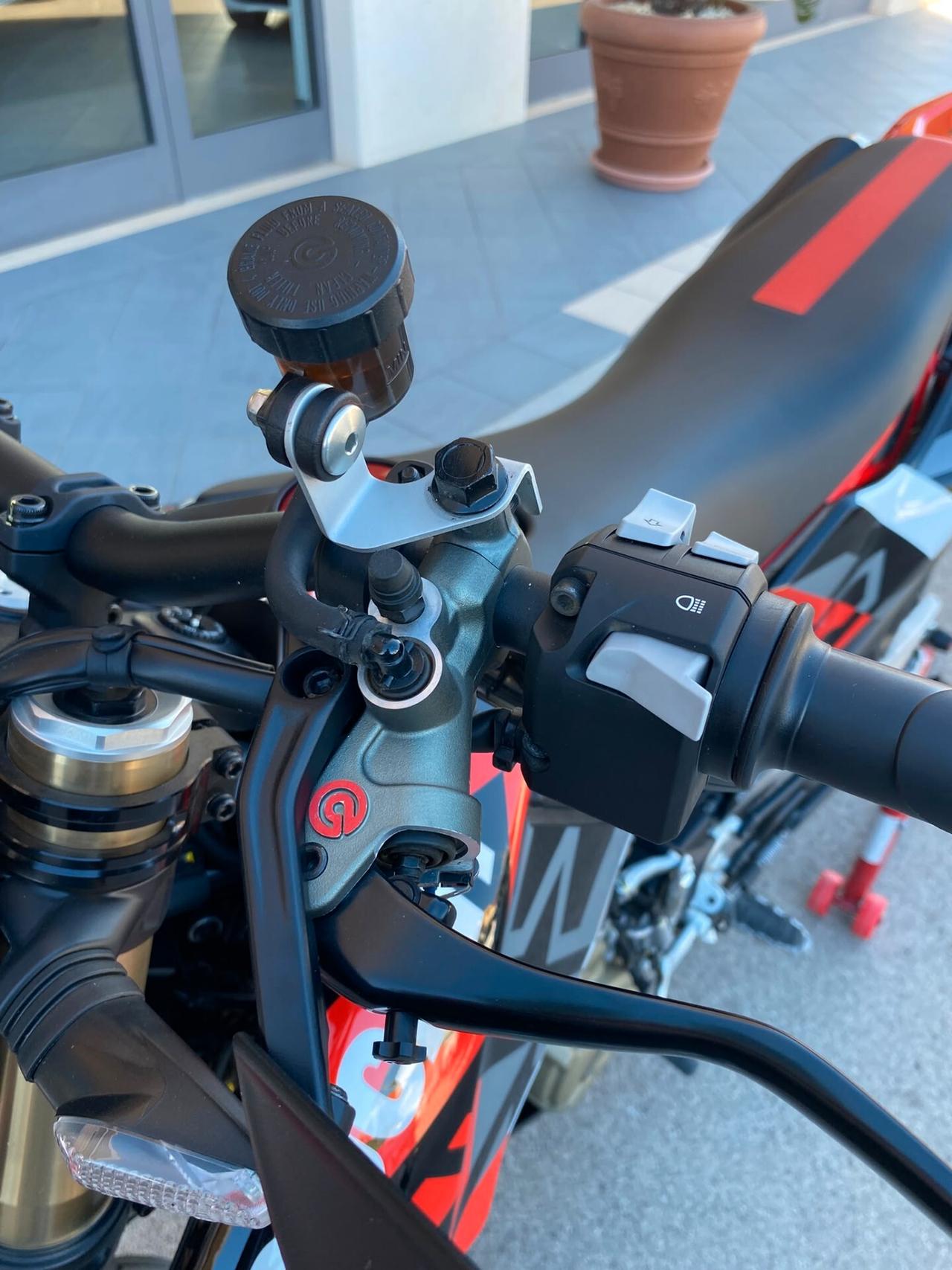 Ducati Hypermotard 698 mono RVE