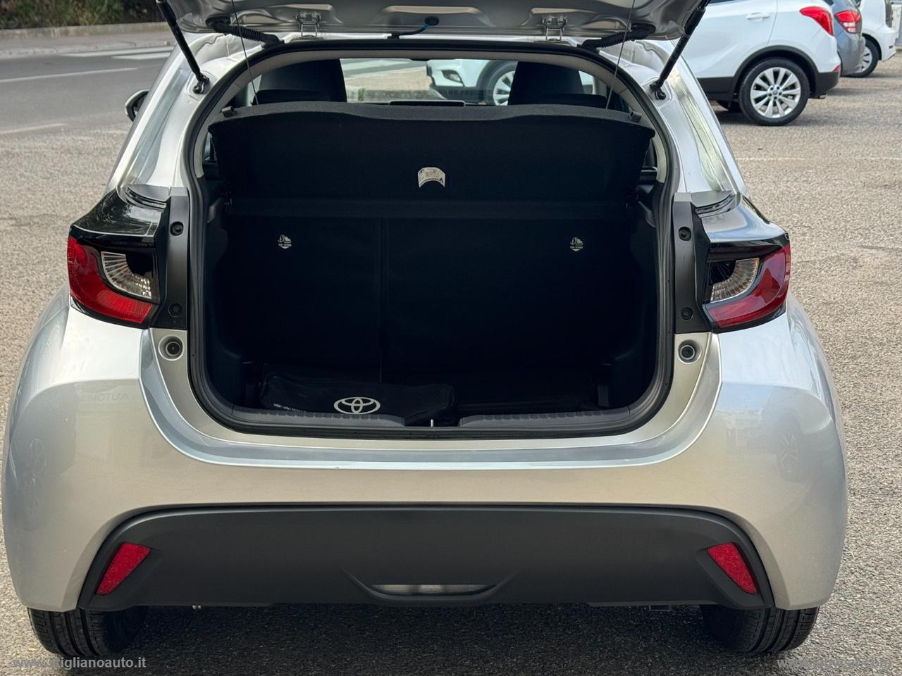 TOYOTA Yaris 1.5 Hybrid 5p. Business PACK